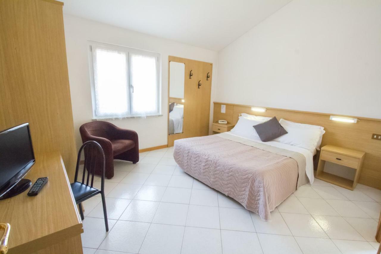 Hotel Villa Elia Calizzano Εξωτερικό φωτογραφία